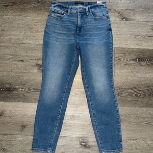 Women’s Luck brand Bridgette Jeans